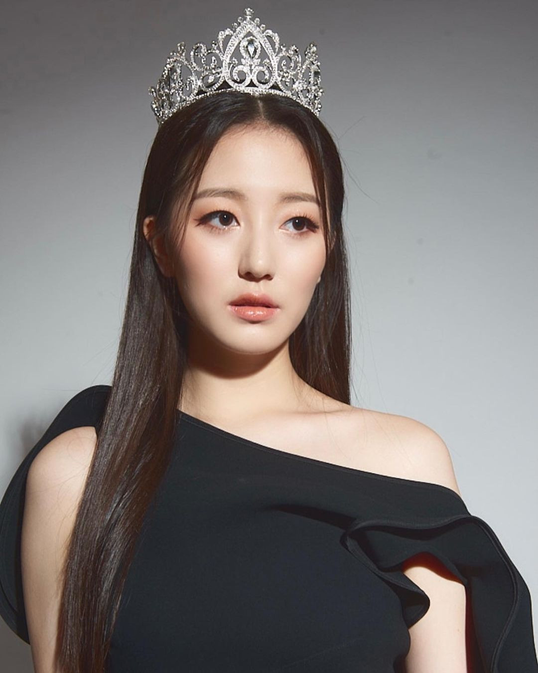 Người đẹp Jessica Seobyn Ryu đã được bổ nhiệm làm Hoa hậu Trái Đất Hàn Quốc 2024. Cô sẽ sang Việt Nam tham dự Hoa hậu Trái Đất 2024 dự kiến tổ chức ở Hải Phòng trong khoảng giữa tháng 9 tới tháng 11.