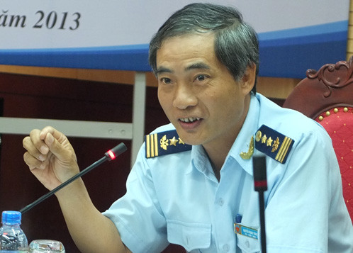 Ông Nguyễn Mạnh Tùng - lãnh đạo Tổng cục Hải quan khẳng định doanh nghiệp sẽ hưởng lợi nhờ chữ ký số khi làm thủ tục. Ảnh: Thanh Lan (VnExpress) Ông Nguyễn Mạnh Tùng - lãnh đạo Tổng cục Hải quan khẳng định doanh nghiepj sẽ hưởng lợi nhờ chữ ký số khi làm thủ tục