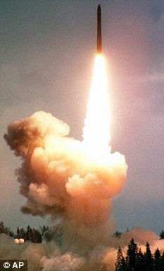 Một vụ phóng tên lửa của Nga. Ảnh: AP