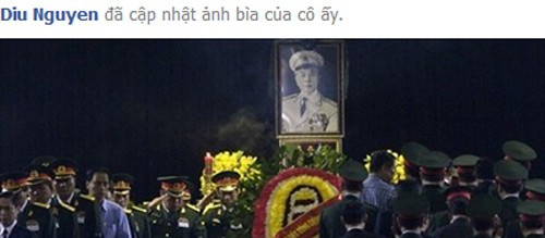 Gần 13h, những hình ảnh mới nhất về Đại tướng vẫn tiếp tục cập nhật. Gần 13h, những hình ảnh mới nhất về Đại tướng vẫn tiếp tục cập nhật. Bài viết: http://news.zing.vn/Cong-dong-mang-nghen-long-theo-doi-Quoc-tang-Dai-tuong-post359820.html#home_cate.tinmoi Nguồn Zing News