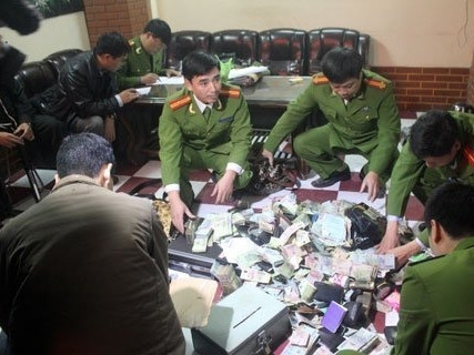 Một vụ bắt bạc mới đây của lực lượng công an 