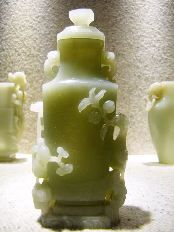 Lọ ngọc trắng xanh