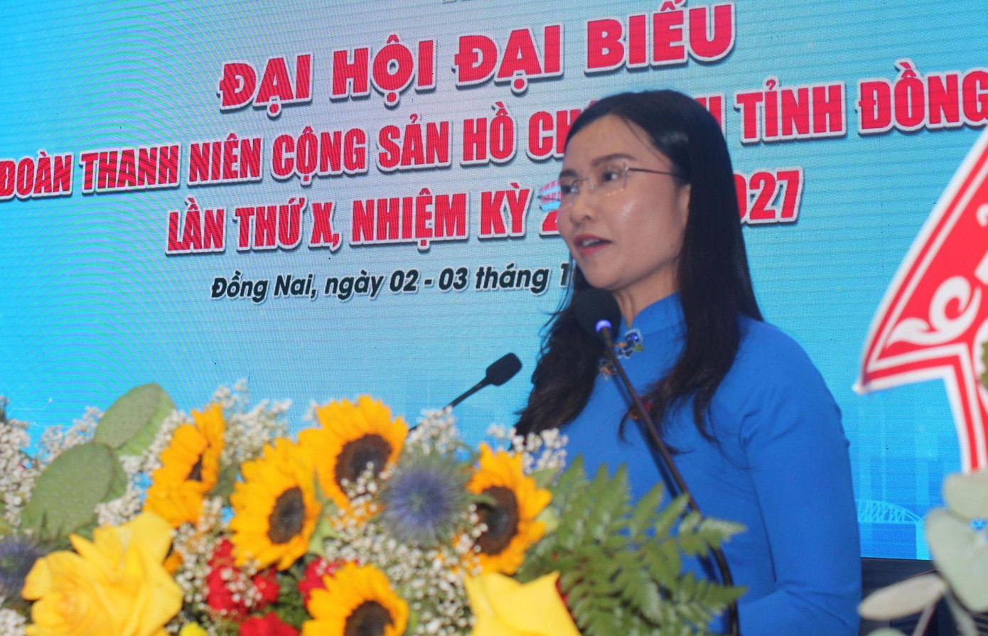 Chị Nguyễn Phạm Duy Trang - Bí thư T.Ư Đoàn, Chủ tịch Hội đồng Đội T.Ư Chị Nguyễn Phạm Duy Trang - Bí thư T.Ư Đoàn, Chủ tịch Hội đồng Đội T.Ư