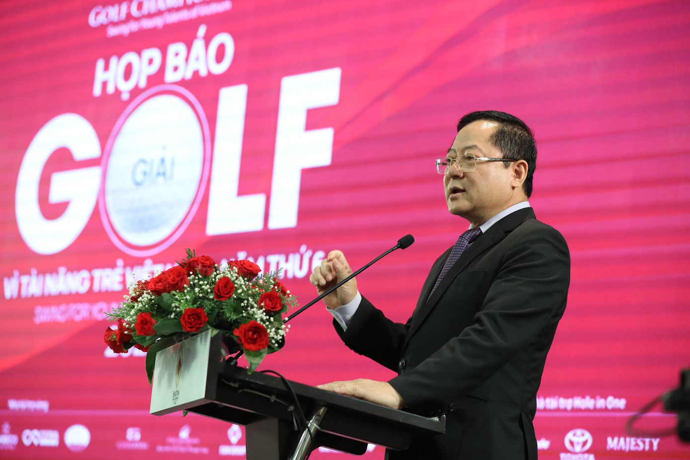 Nhà báo Lê Xuân Sơn - Tổng Biên tập báo Tiền Phong, Giám đốc Quỹ Hỗ trợ Tài năng trẻ Việt Nam, Trưởng Ban tổ chức Tiền Phong Golf Championship Nhà báo Lê Xuân Sơn - Tổng Biên tập báo Tiền Phong, Giám đốc Quỹ Hỗ trợ Tài năng trẻ Việt Nam, Trưởng Ban tổ chức Tiền Phong Golf Championship