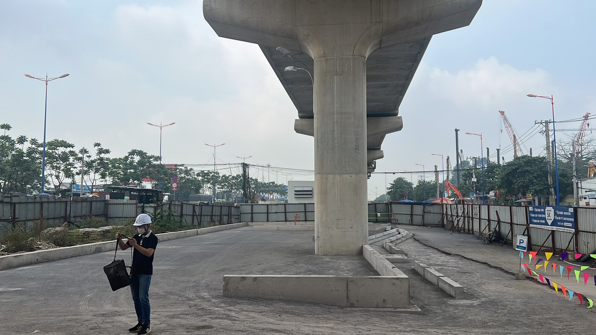 Các hạng mục thảm nhựa ở ga Đại học quốc gia đã hoàn thiện. Ảnh: ĐÀO TRANG. Các hạng mục thảm nhựa ở ga Đại học quốc gia đã hoàn thiện. Ảnh: ĐÀO TRANG.