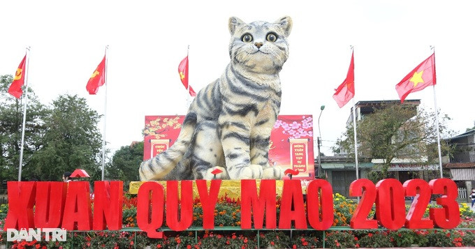 Linh vật mèo Tết Quý Mão tại huyện Triệu Phong, tỉnh Quảng Trị.