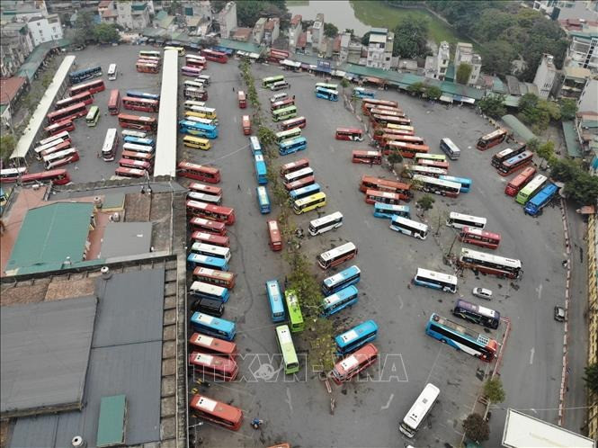 Bến xe Giáp Bát sẽ đón khoảng 600 xe đưa hành khách từ các tỉnh, thanh phía Nam về Hà Nội (ảnh chụp lúc 12h50 ngày 26/1). Ảnh: Hoàng Hiếu/TTXVN Bến xe Giáp Bát sẽ đón khoảng 600 xe đưa hành khách từ các tỉnh, thanh phía Nam về Hà Nội (ảnh chụp lúc 12h50 ngày 26/1). Ảnh: Hoàng Hiếu/TTXVN