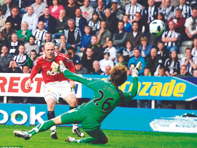 M.U và Rooney đang khựng lại sau một thời gian tăng tốc Ảnh: Daily Mail