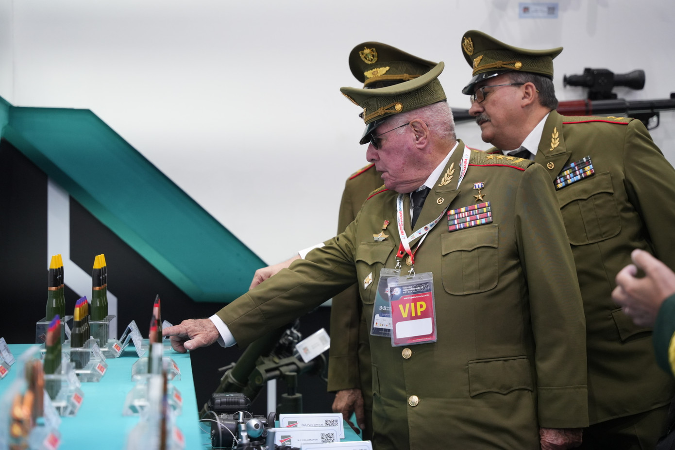 Triển lãm Quốc phòng quốc tế Việt Nam 2024 diễn ra từ ngày 19/12 đến 22/12 tại sân bay Gia Lâm, quận Long Biên (Hà Nội) với sự tham gia của 66 đoàn đại biểu quốc tế và hơn 240 doanh nghiệp công nghiệp quốc phòng đến từ 49 quốc gia.