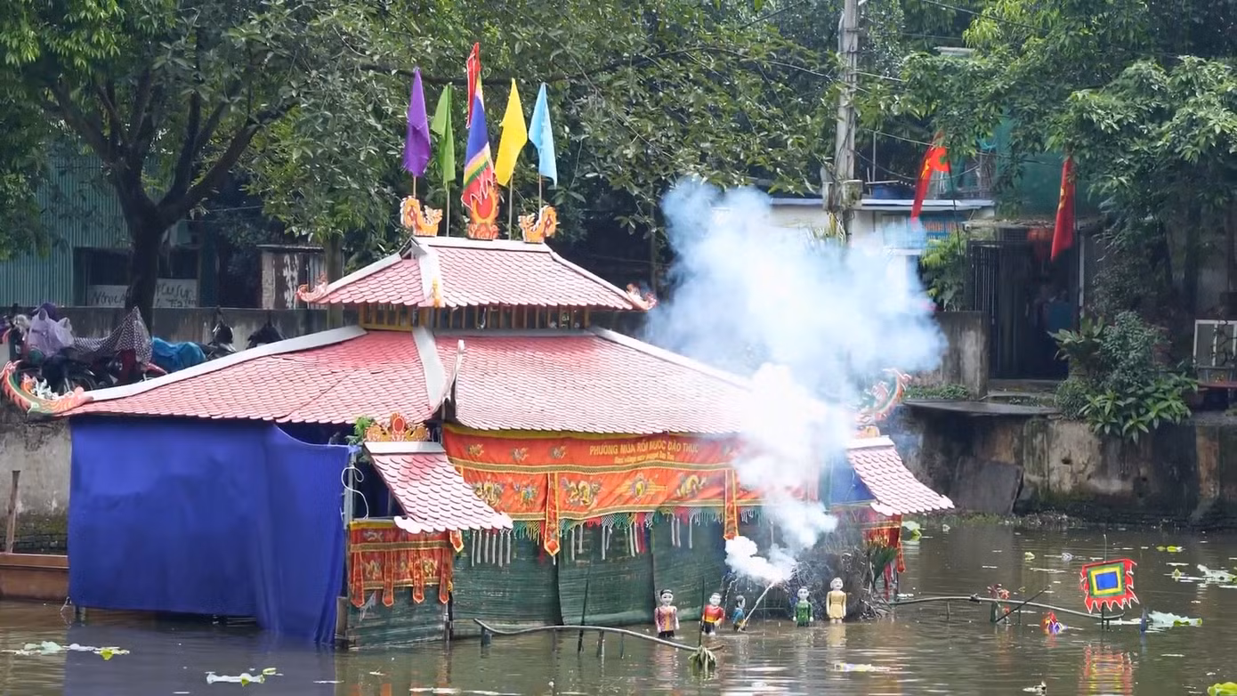 Buổi biểu diễn múa rối của phường rối Đào Thục Buổi biểu diễn múa rối của phường rối Đào Thục