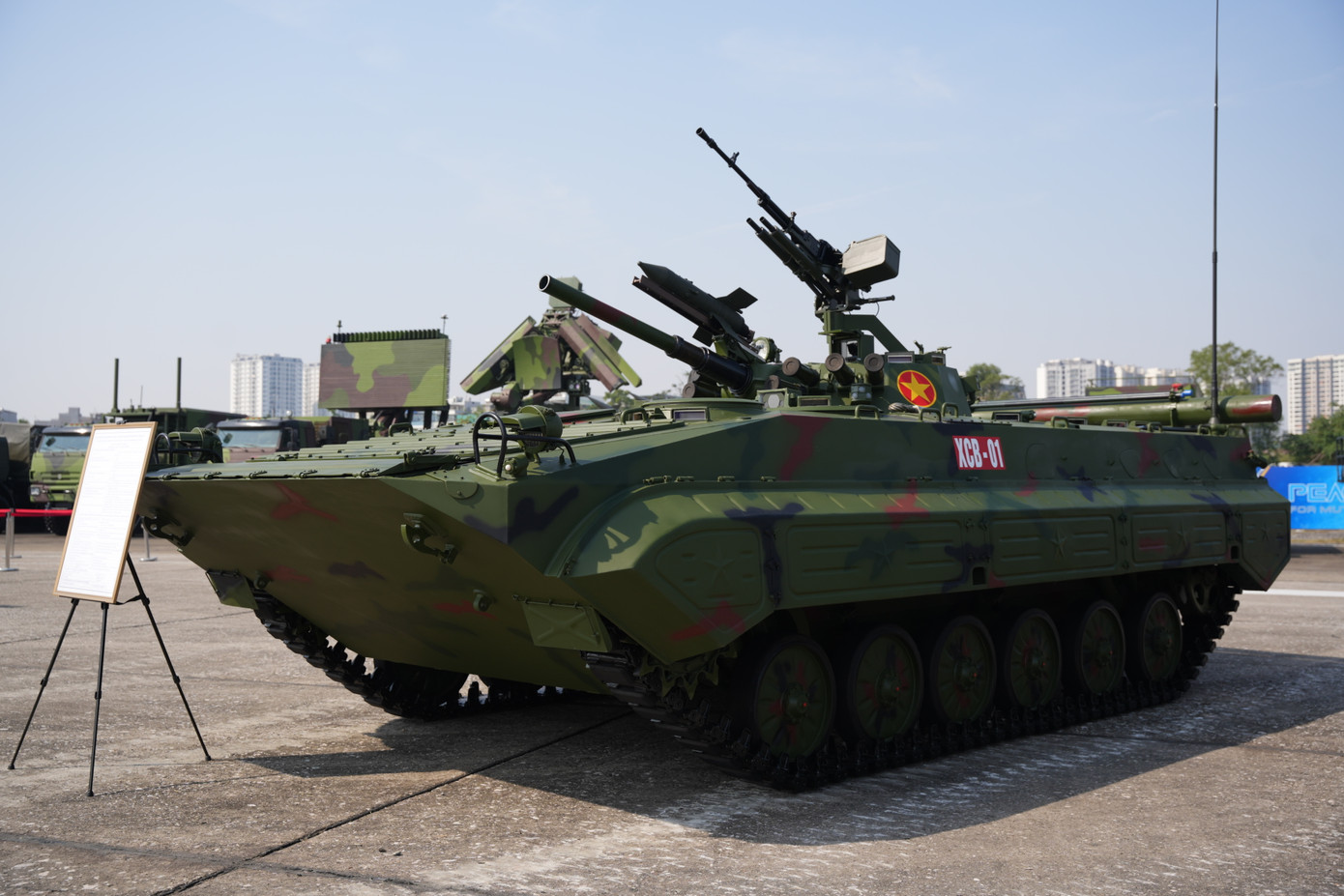 Xe chiến đấu bộ binh XCB-01 là sản phẩm do Việt Nam tự nghiên cứu và sản xuất. Xe có tổng trọng lượng 14.85 tấn, dài 6.950mm, rộng 3.250mm, cao 2.140mm chưa kể độ nâng của pháo chính. Xe sử dụng cơ cấu bánh xích với kíp điều khiển gồm 3 thành viên (trưởng xe, lái xe và pháo thủ).