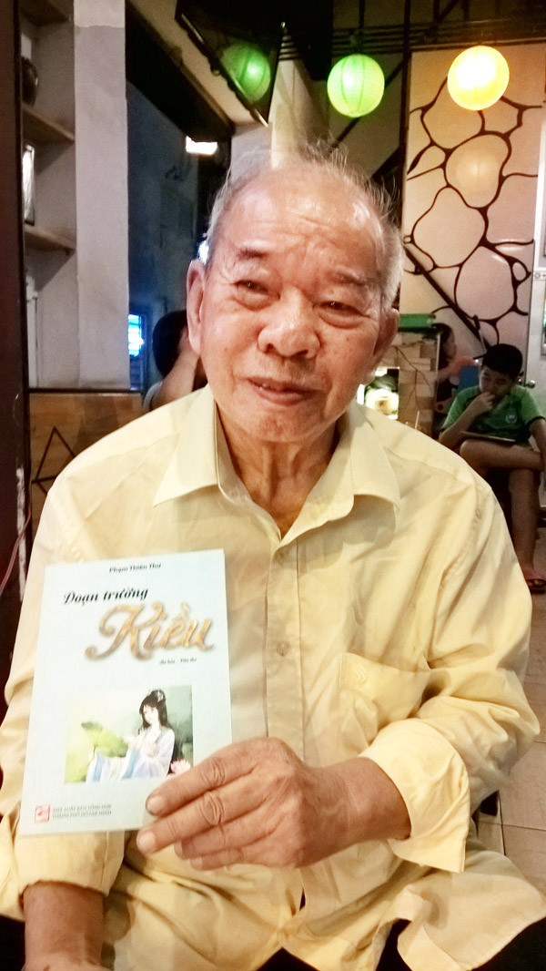 'Kỳ nhân' Phạm Thiên Thư viết lại truyện Kiều thành văn xuôi ảnh 1