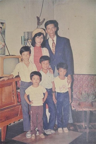 Họ có với nhau bốn người con, ba trai và một gái