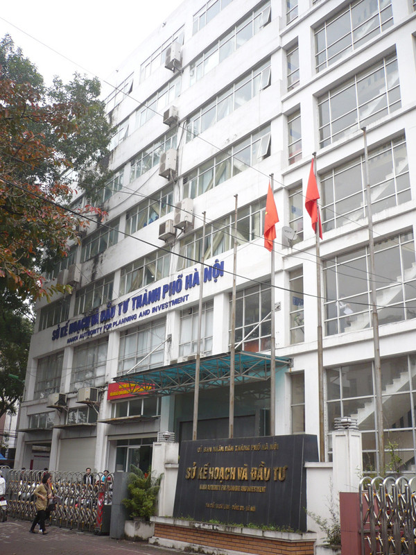 Sở KH&ĐT sẵn sàng trả tòa nhà 16 Cát Linh để làm nhà để xe. Ảnh: Trọng Đảng