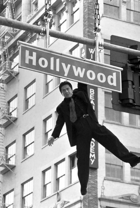 Nhìn lại cuộc đời Thành Long qua ảnh ảnh 10