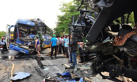 BẢN TIN ATGT: Người đàn ông chết thảm dưới bánh xe ben ảnh 6