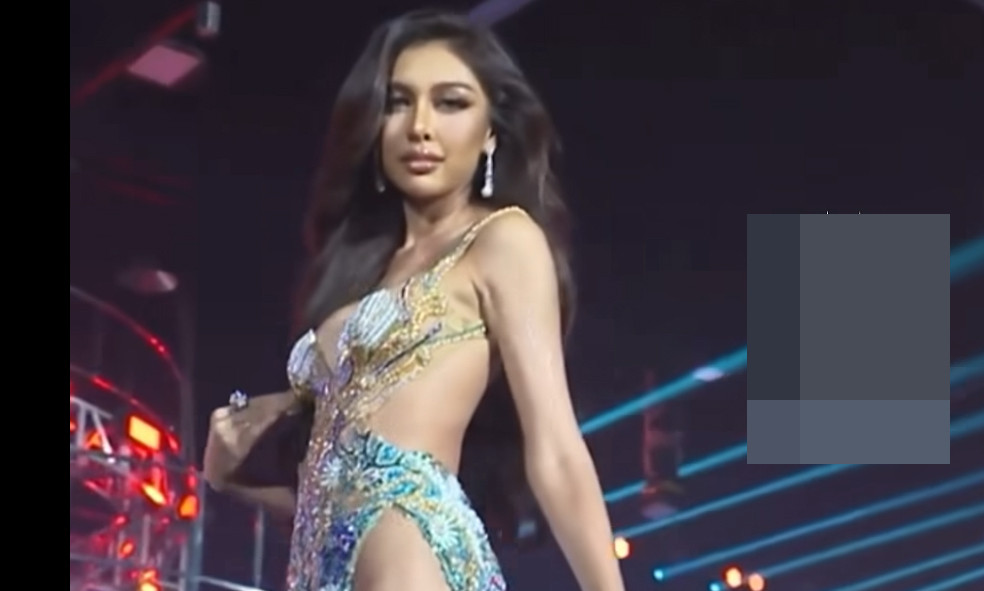Thí sinh hớ hênh khi trình diễn váy dạ hội trong đêm bán kết Miss Grand Songkhla 2023.