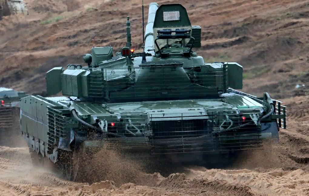 Xe tăng T-80BVM. Ảnh: Tass Xe tăng T-80BVM. Ảnh: Tass