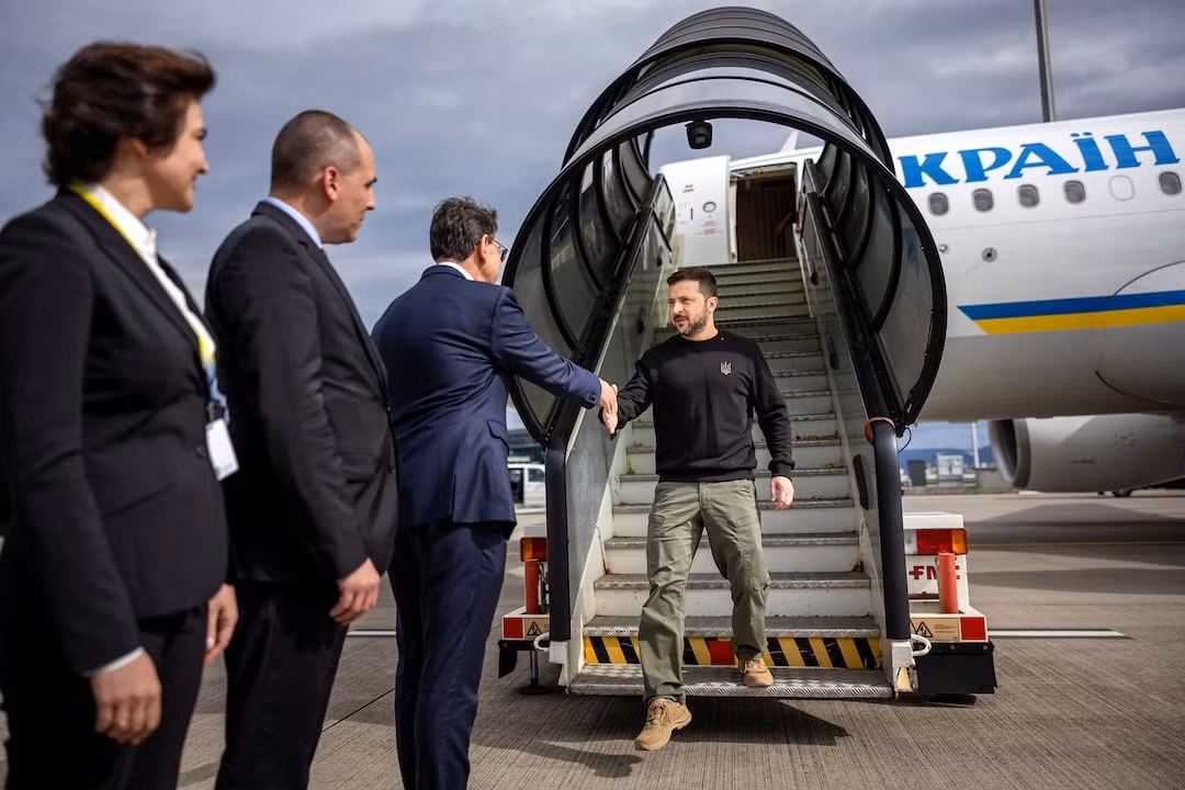 Tổng thống Ukraine đến Thụy Sĩ hôm 14/6. Ảnh: Reuters