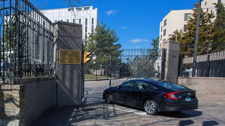 Đại sứ quán Nga ở Washington. Ảnh: Sputnik Đại sứ quán Nga ở Washington. Ảnh: Sputnik