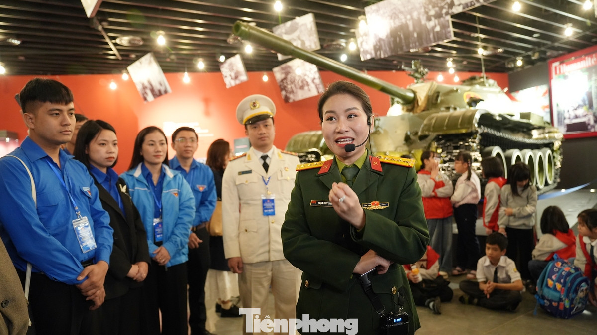 Bảo tàng hiện lưu giữ và trưng bày hơn 150.000 hiện vật, trong đó có 4 bảo vật quốc gia và nhiều hiện vật quý.