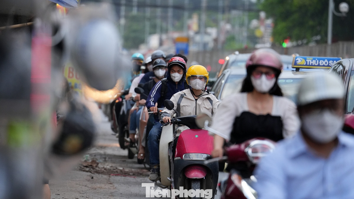 Đoạn đường gây ám ảnh cho người dân mỗi khi phải di chuyển qua đây.