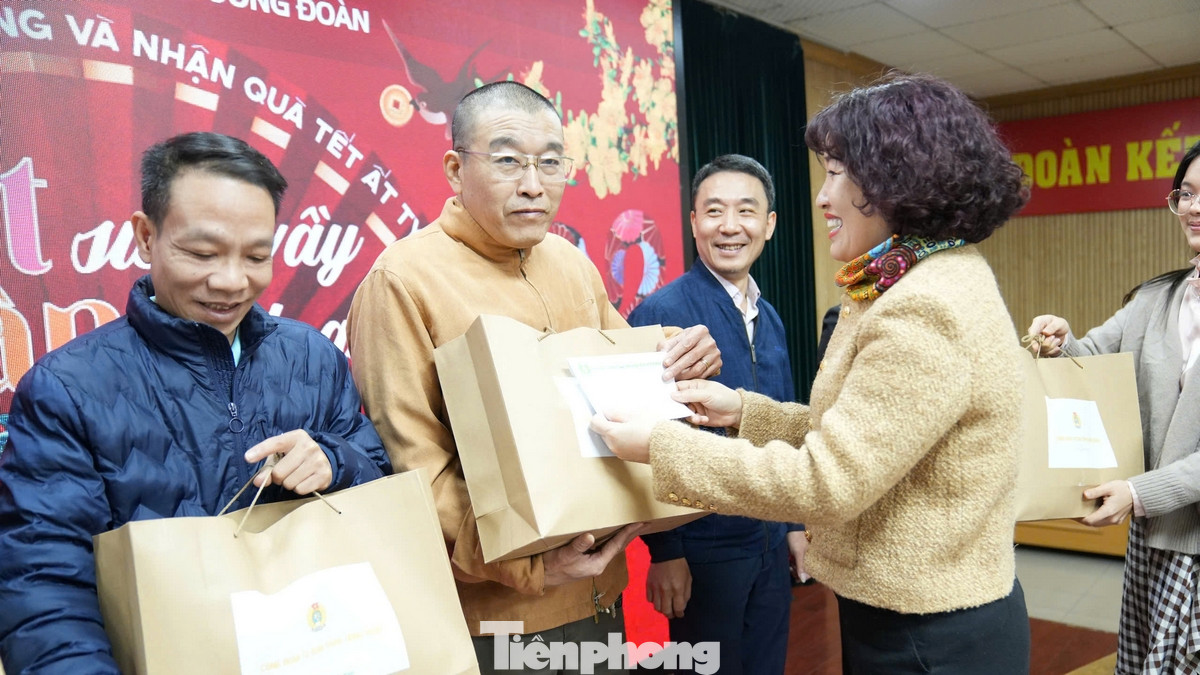 Công đoàn cơ quan Trung ương Đoàn cũng đã dành nguồn kinh phí đáng kể để mua những phần quà vô cùng thiết thực, chăm lo cho đoàn viên và người lao động.