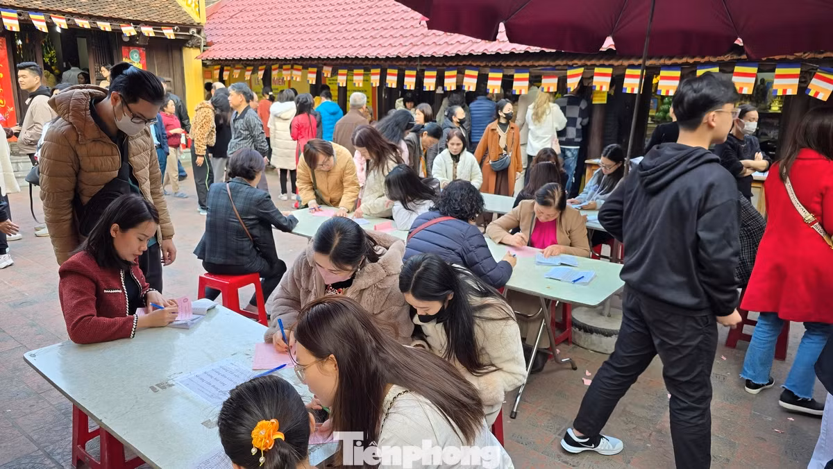 Chùa Phúc Khánh cũng nổi tiếng là ngôi chùa linh thiêng và là nơi diễn ra nhiều khóa lễ quan trọng vào dịp tháng Giêng hằng năm, thu hút đông đảo người dân.