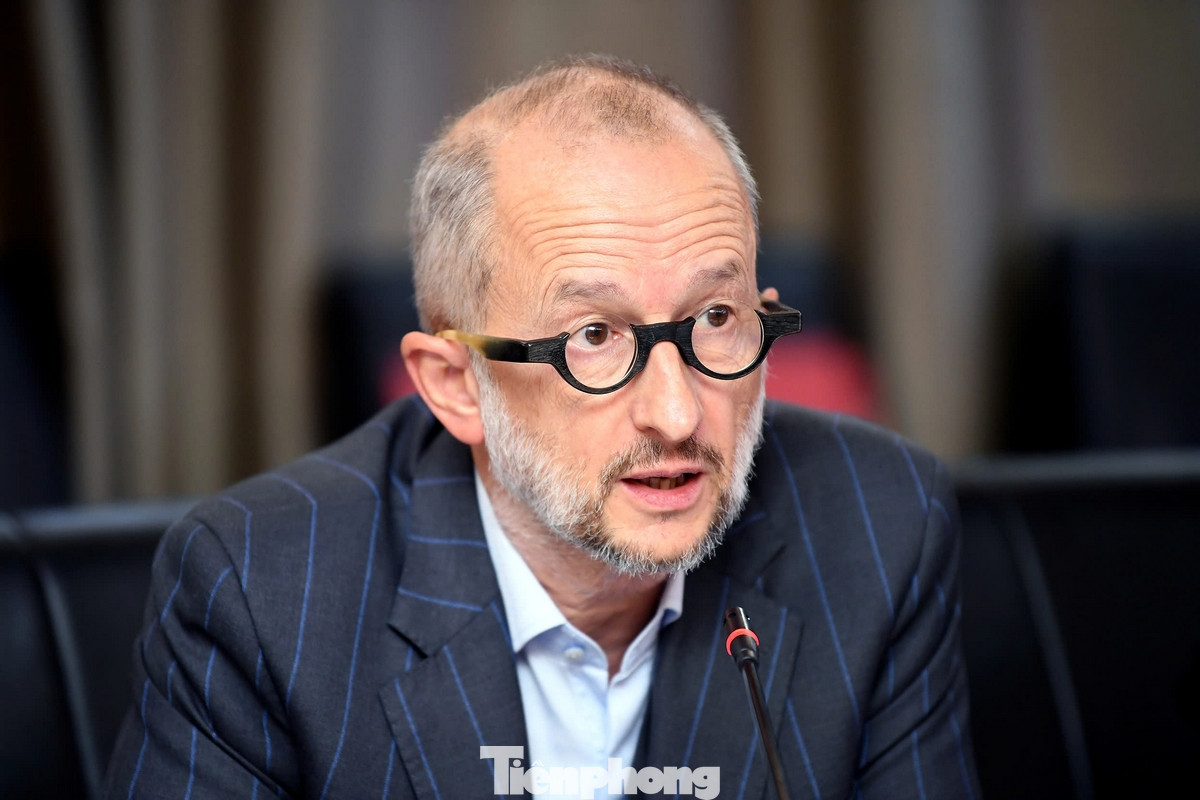 Theo thỏa thuận vừa được ký kết, báo Tiền Phong và USTH nhất trí phối hợp tổ chức sự kiện “Ngày hội tư vấn tuyển sinh khối các ngành khoa học công nghệ” tại cơ sở chính của USTH, trong khuôn viên Viện Hàn lâm Khoa học và Công nghệ Việt Nam (18 Hoàng Quốc Việt, quận Cầu Giấy, TP Hà Nội). Ngày hội sẽ diễn ra thường niên vào cuối tuần thứ 2 của tháng 5, chào mừng Ngày Khoa học và Công nghệ Việt Nam trong giai đoạn từ năm 2025 -2030.