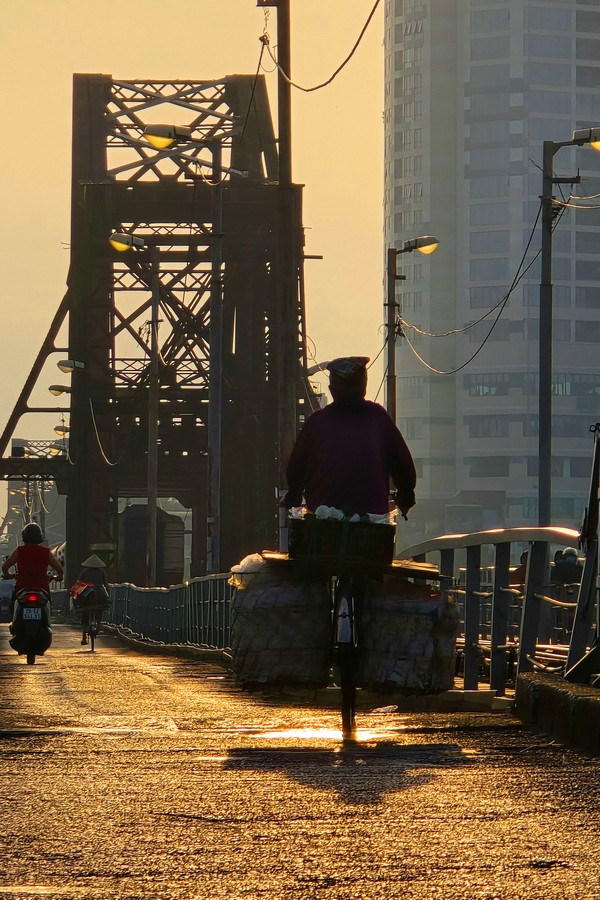 Theo Trung tâm Dự báo khí tượng thủy văn quốc gia, ngày 9/7, khu vực phía Đông Bắc Bộ và phía Tây tỉnh Phú Thọ có nắng nóng, nhiệt độ cao nhất phổ biến 35 - 37°C, có nơi trên 37°C. Theo Trung tâm Dự báo khí tượng thủy văn quốc gia, ngày 9/7, khu vực phía Đông Bắc Bộ và phía Tây tỉnh Phú Thọ có nắng nóng, nhiệt độ cao nhất phổ biến 35 - 37°C, có nơi trên 37°C.