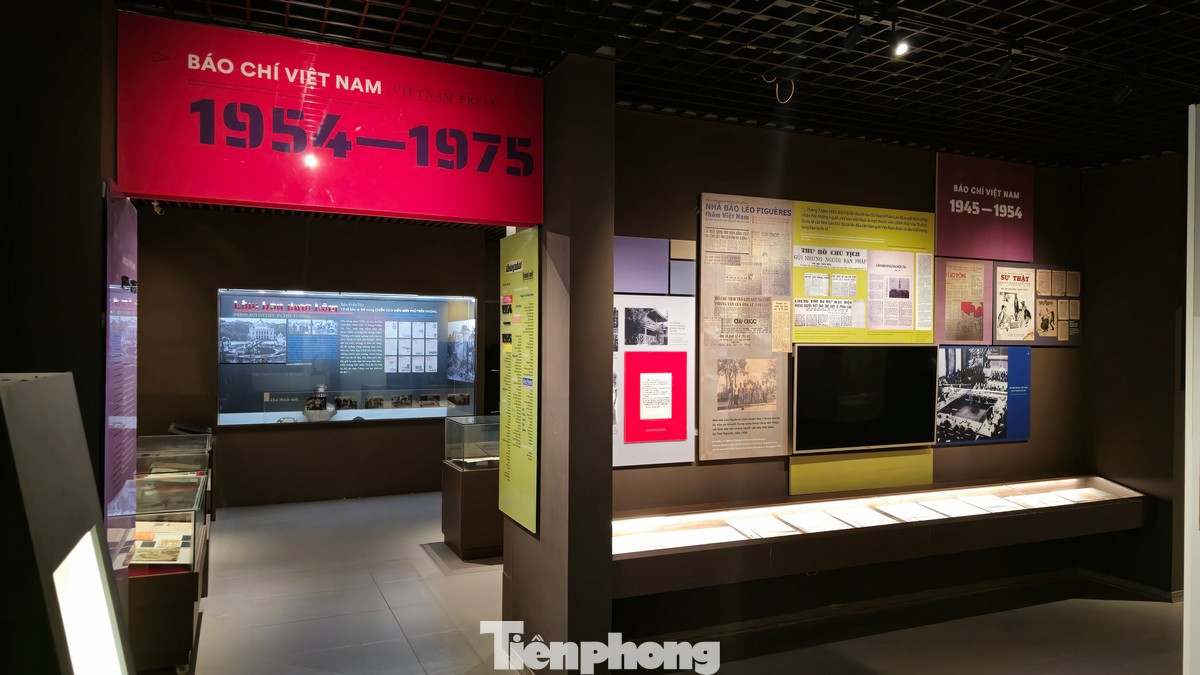Điểm nhấn nổi bật của Bảo tàng Báo chí Việt Nam là không gian trưng bày rộng mở, nơi hài hòa giữa nét truyền thống và hơi thở hiện đại của báo chí.