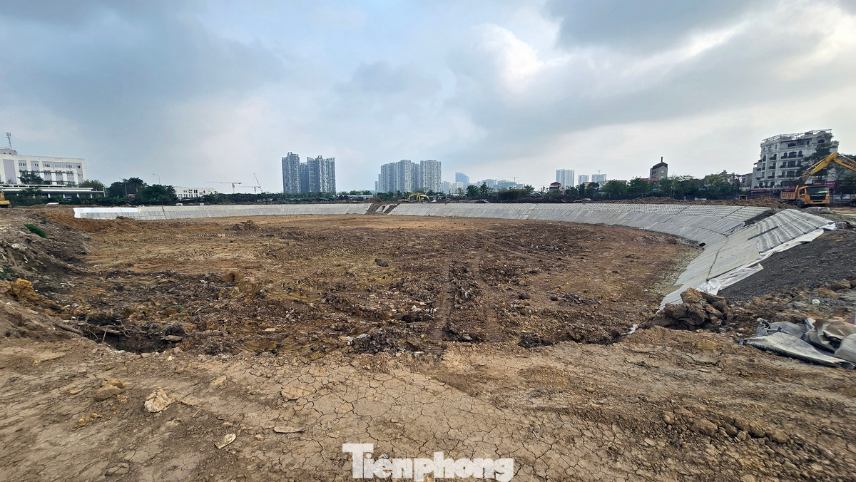 Điểm nhấn của dự án là các hồ nước lớn cùng hệ thống cây xanh phủ kín, hứa hẹn sẽ là "lá phổi xanh" cho cả khu vực trong thời gian tới. Được biết, các đơn vị thi công phấn đấu hoàn thành gói thầu san nền, kè hồ trước ngày 30/4 này.