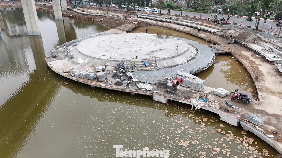 Dự án cải tạo hồ Đống Đa đã bước vào tháng thi công thứ 8, nhiều hạng mục lớn của dự án dần thành hình hài.