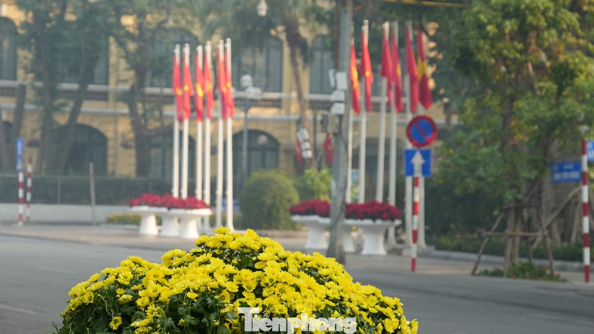 Chúng ta hy vọng rằng năm mới sẽ mang lại nhiều điều tốt đẹp và thành công cho Hà Nội.