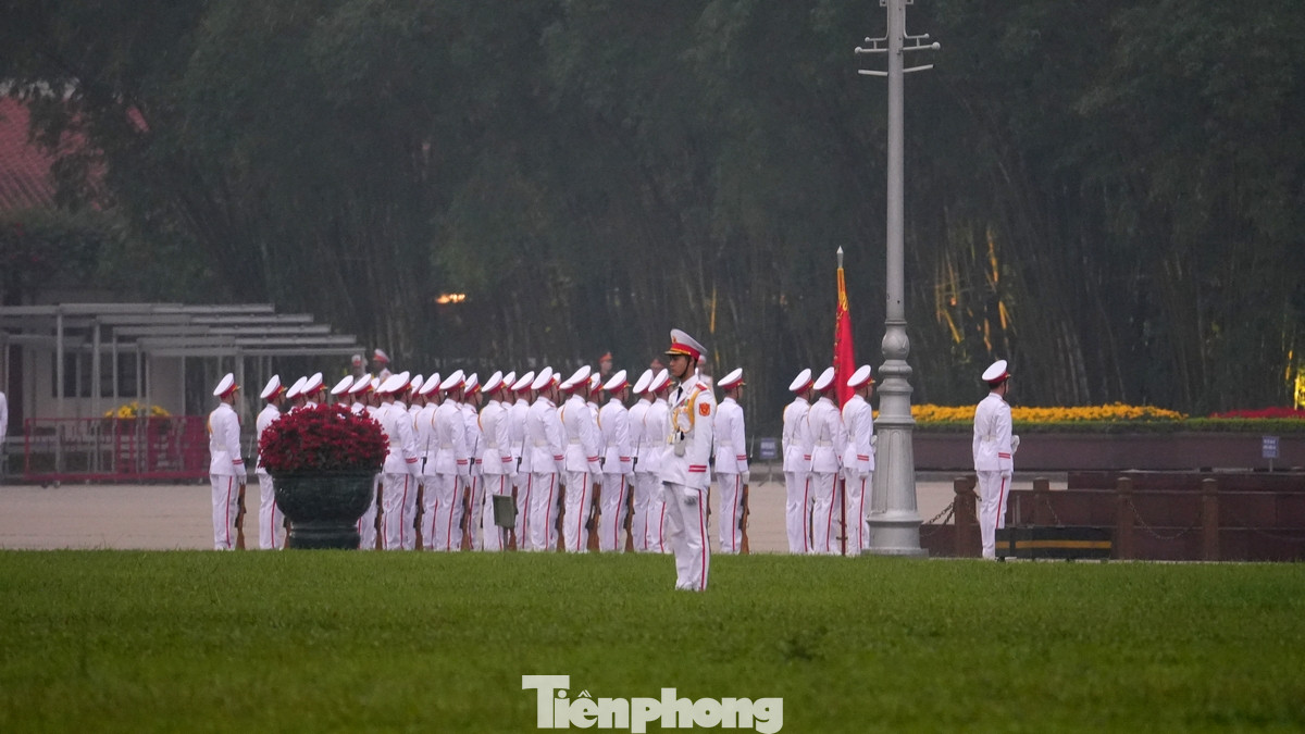 Đồng chí Khamtay Siphandone là một trong những nhà lãnh đạo tiên phong trong công cuộc gây dựng con đường cách mạng của Lào. Đồng chí đã cùng các bậc tiền bối khác tổ chức, lãnh đạo phong trào cách mạng và giành những thắng lợi liên tiếp, đưa Cách mạng Lào đến ngày toàn thắng, từng bước đưa đất nước Lào vững bước tiến lên mục tiêu Chủ nghĩa xã hội.