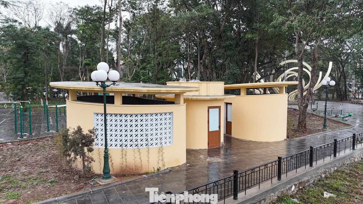 Với diện mạo mới khang trang và gần gũi thiên nhiên, công viên Bắc Linh Đàm đang dần lấy lại vị thế là điểm đến lý tưởng của người dân khu vực.