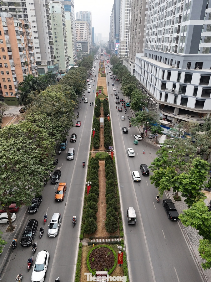 Hình ảnh con đường giao thông "đau khổ" Lê Văn Lương tương đối thoáng đãng, các phương tiện tham gia giao thông rất thuận lợi vào buổi sáng 23/1.