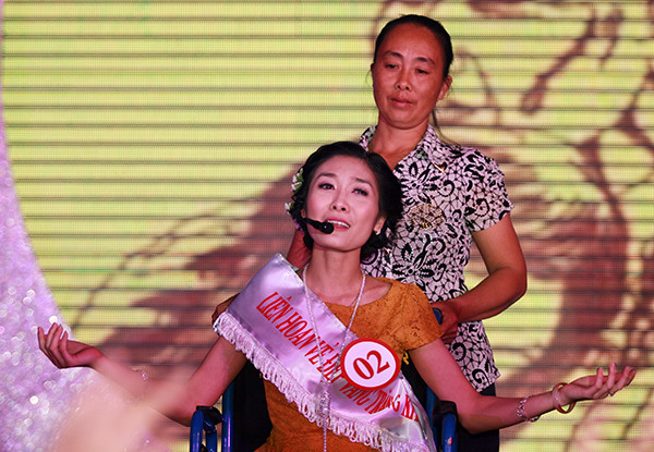 Trần Thị Hạnh (Hà Nam) và mẹ với ca khúc Con yêu mẹ