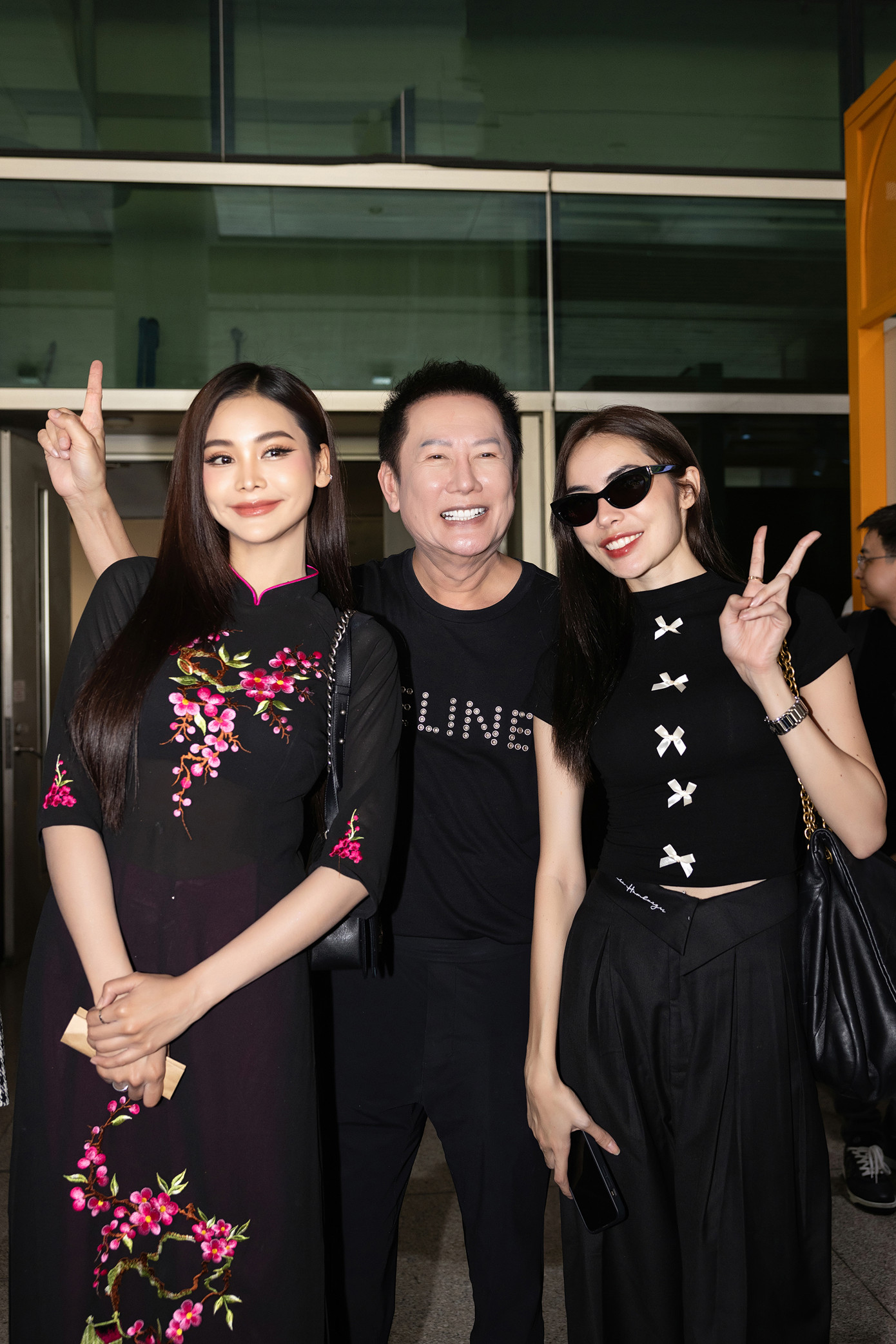 Sang Việt Nam cùng Engfa Wahara lần này còn có Charlotte Austin - Á hậu 5 Miss Grand Thailand 2022, Snack Ajcharee Srisuk - Á hậu 3 Miss Grand Thailand 2023, Ketwalee Phlobdee - Á hậu 4 Miss Grand Thailand 2023 và Paulius Prajakrattanakul - Á hậu 5 Miss Grand Thailand 2023.