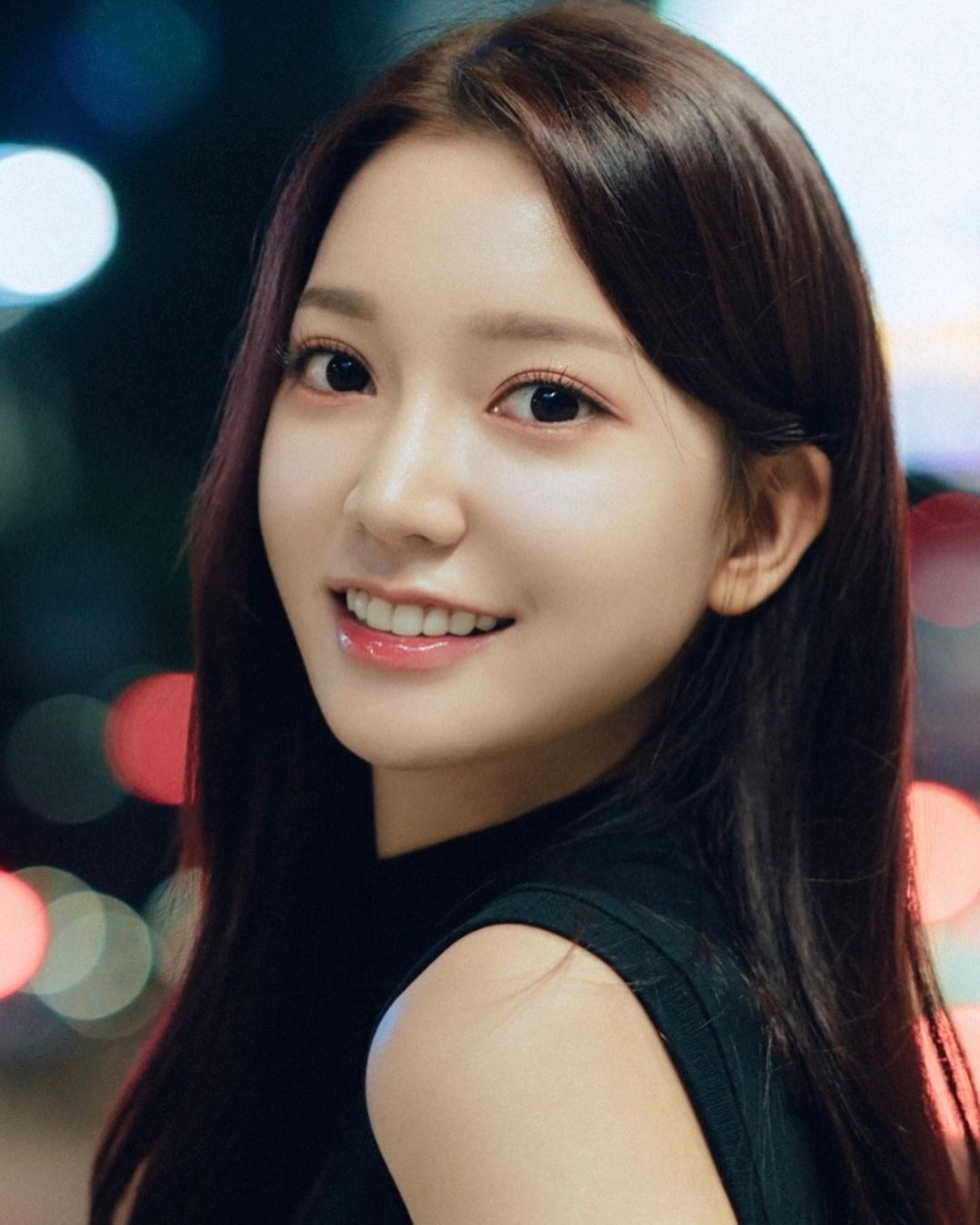 Jang Da-yeon là gương mặt quen thuộc với giới sắc đẹp. Cô từng giành giải Á hậu 2 tại cuộc thi Hoa hậu Hàn Quốc 2023.