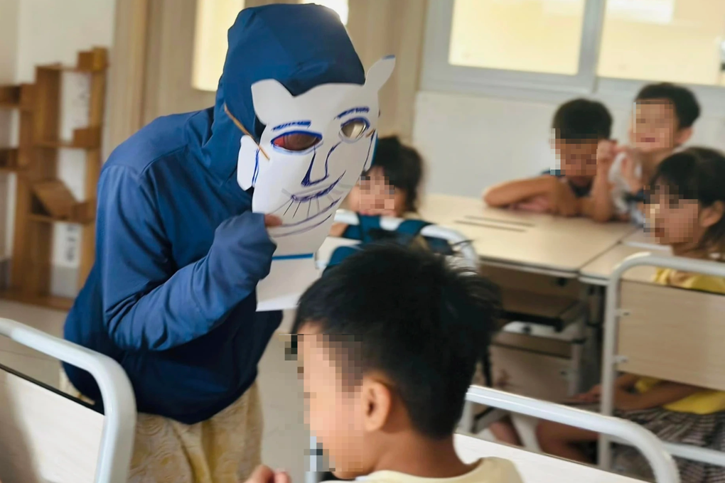 Phụ huynh ở TPHCM đến lớp kể chuyện, đóng kịch cho học sinh (Ảnh minh họa: Lê Đăng Đạt).