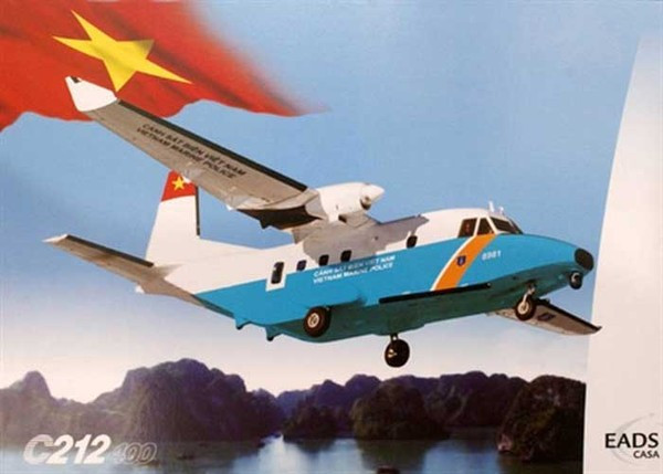 C-212-400 có khả năng bay tốc độ thấp, thao diễn ở tầm bay thấp phù hợp cho hoạt động tuần tra, giám sát ven biển