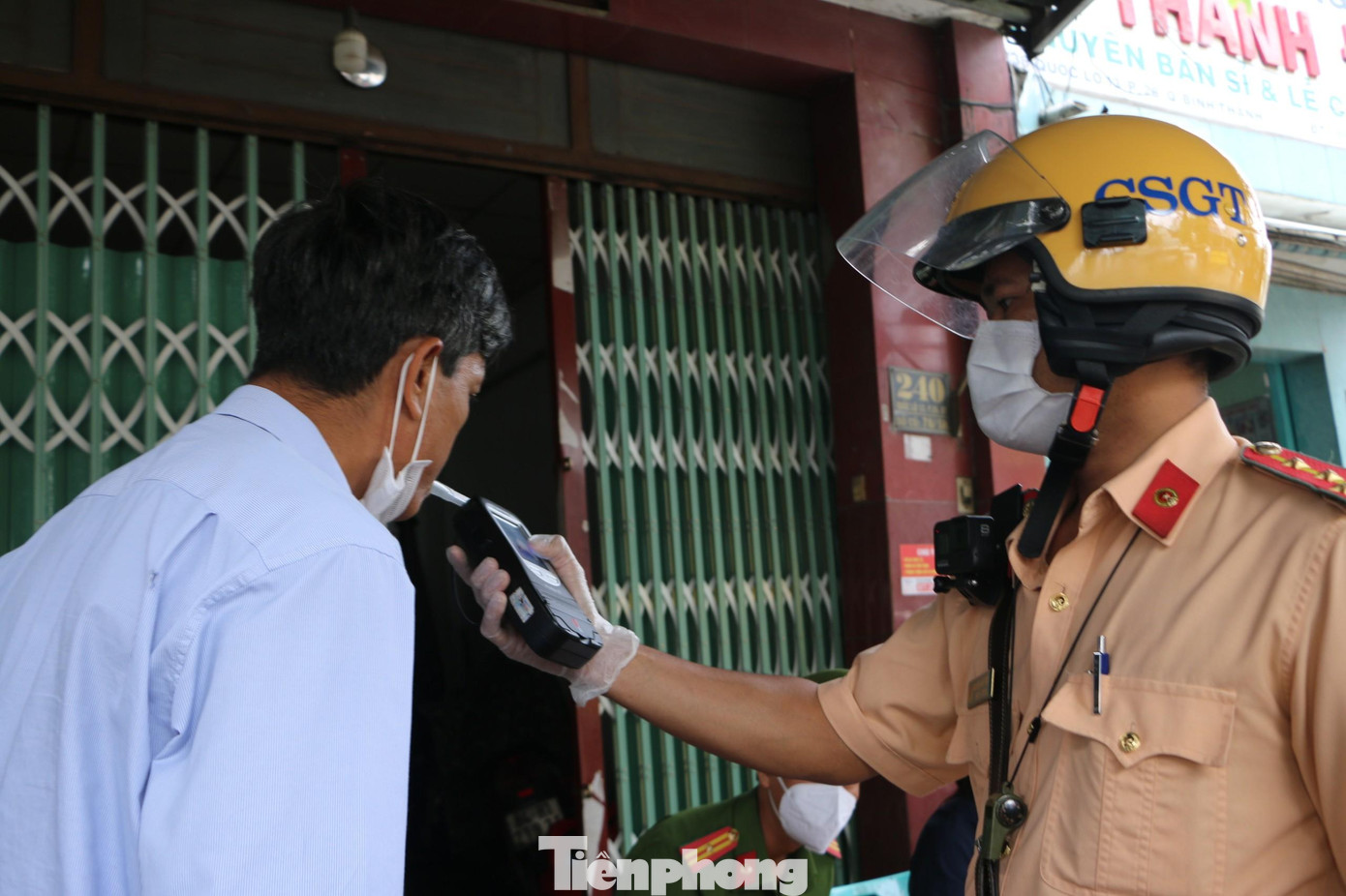 Tài xế T.Q.Đ (sinh năm 1984, ngụ Đắk Lắk) cho rằng việc kiểm tra là cần thiết và nên được duy trì thường xuyên nhằm tăng hiệu quả bảo đảm an ninh trật tự, an toàn giao thông.