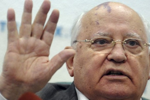 Gorbachev đã chứng kiến sự tan rã của Liên Xô một phần do chiến lược ngăn chặn của Mỹ gây ra. Gorbachev đã chứng kiến sự tan rã của Liên Xô một phần do chiến lược ngăn chặn của Mỹ gây ra