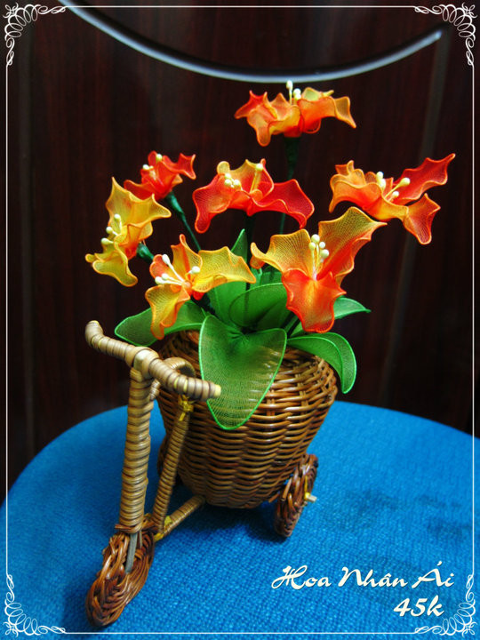 Sản phẩm "Hoa Nhân Ái". Sản phẩm