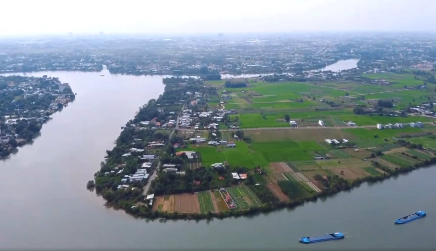 Bên cạnh đó, xã Thạnh Hội có đặc thù về truyền thống lịch sử lâu đời, nét văn hóa, tôn giáo, phong tục, tập quán riêng biệt so với các đơn vị hành chính cấp xã còn lại của thành phố.