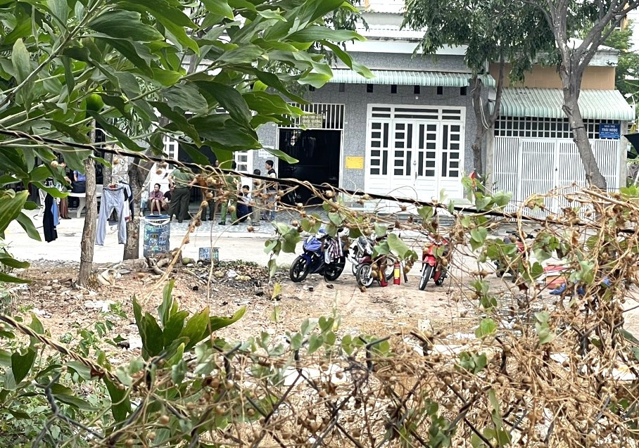 Công an khám nghiệm hiện trường Công an khám nghiệm hiện trường