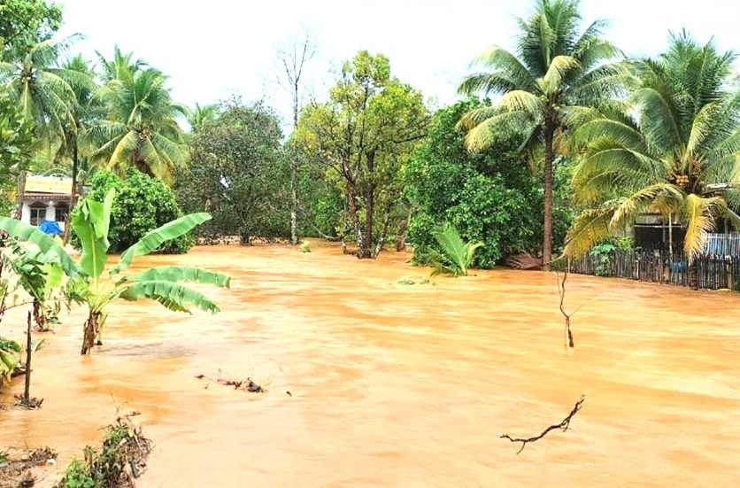 Mưa lớn gây ngập cục bộ Mưa lớn gây ngập cục bộ