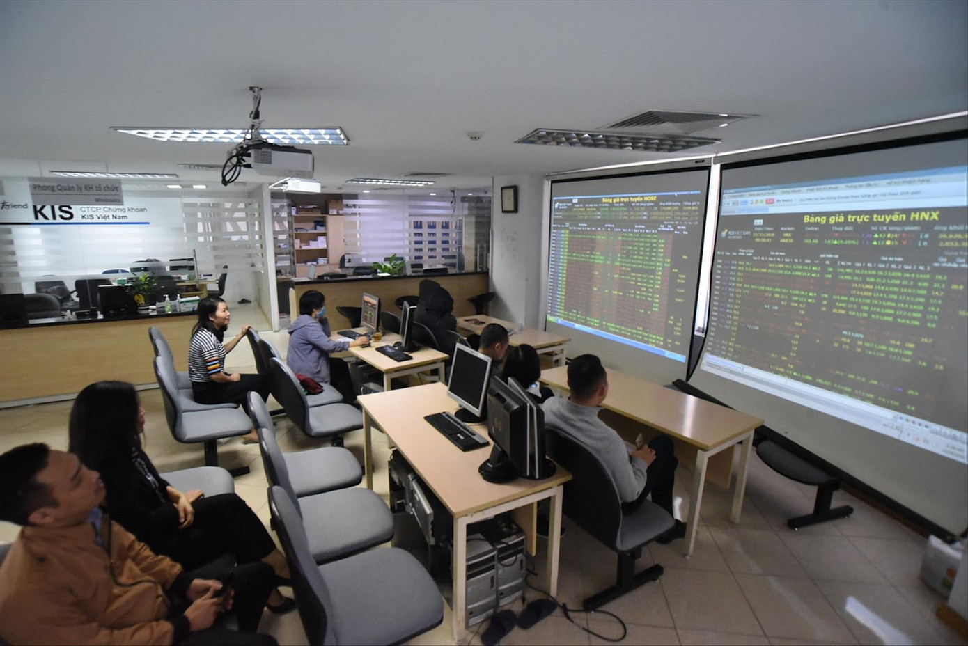 Theo UBCKNN, hiện chưa có văn bản chính thức của các thành viên về việc sẵn sàng kết nối với KRX.