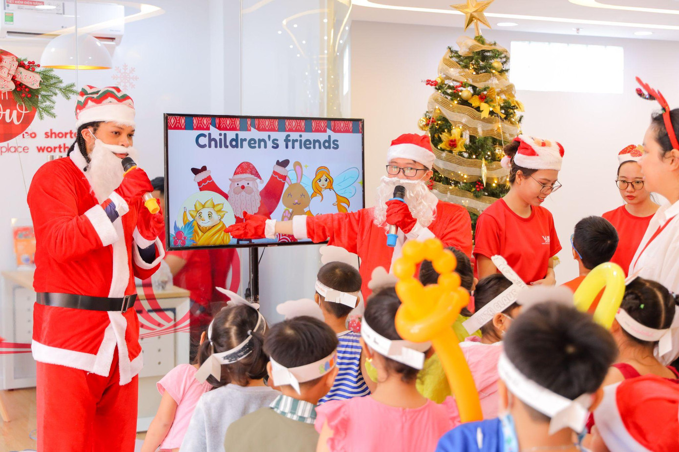 Ngày hội tiếng Anh tại VUS Lê Quang Định diễn ra ngày 24/12 vừa qua